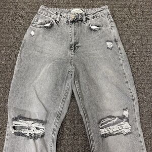 Dilvin Jeans Women’s Size 8‎ Straight Leg High Rise Distressed Grey Mom